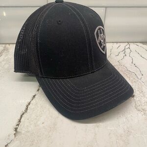 Ariat Black Mesh Cap